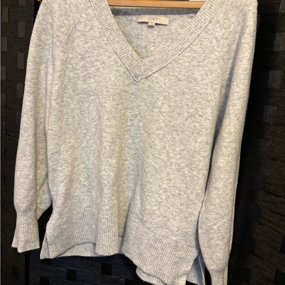 LOFT Women's Knit Gray Sweater